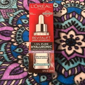 L'Oreal Paris Revitalift 12% Vitamin C Serum 1 oz + 1.5% Hyaluronic Acid NEW